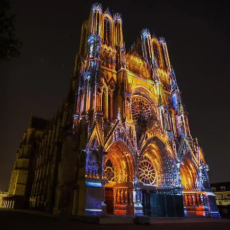 The Sweetness Of Champagne, Hyper-centre Reims