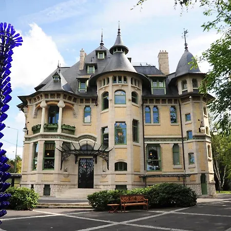 The Sweetness Of Champagne, Hyper-centre * Reims