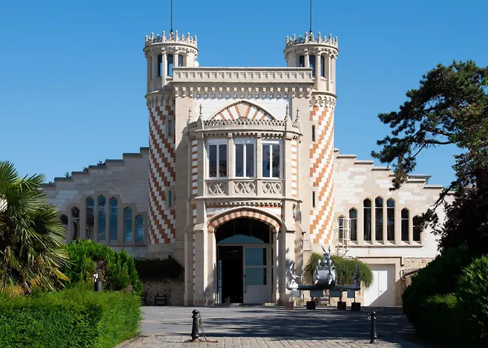 The Sweetness Of Champagne, Hyper-centre